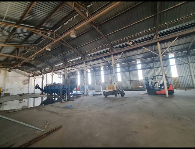 1,100M² WORKSHOP TO LET IN ELANDSFONTEIN